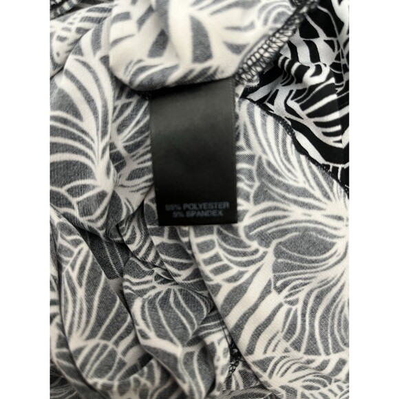 Avenue Women’s Top Blouse Plus Size 18/20  Geometric Scoop Neck Elastic Waist - Picture 13 of 15